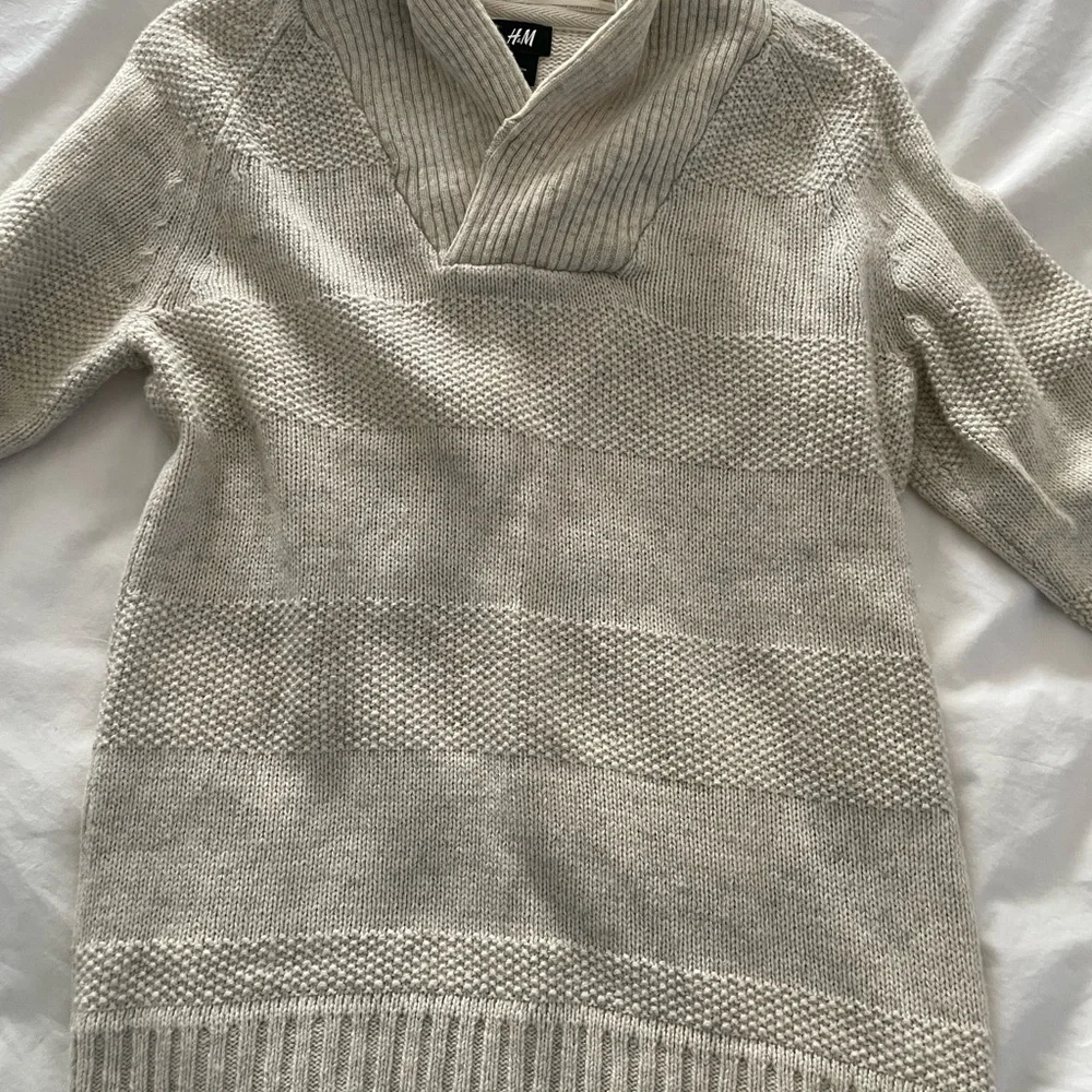 H&M Wool Blend Knit Pullover Sweater Natural Tan NWOT
